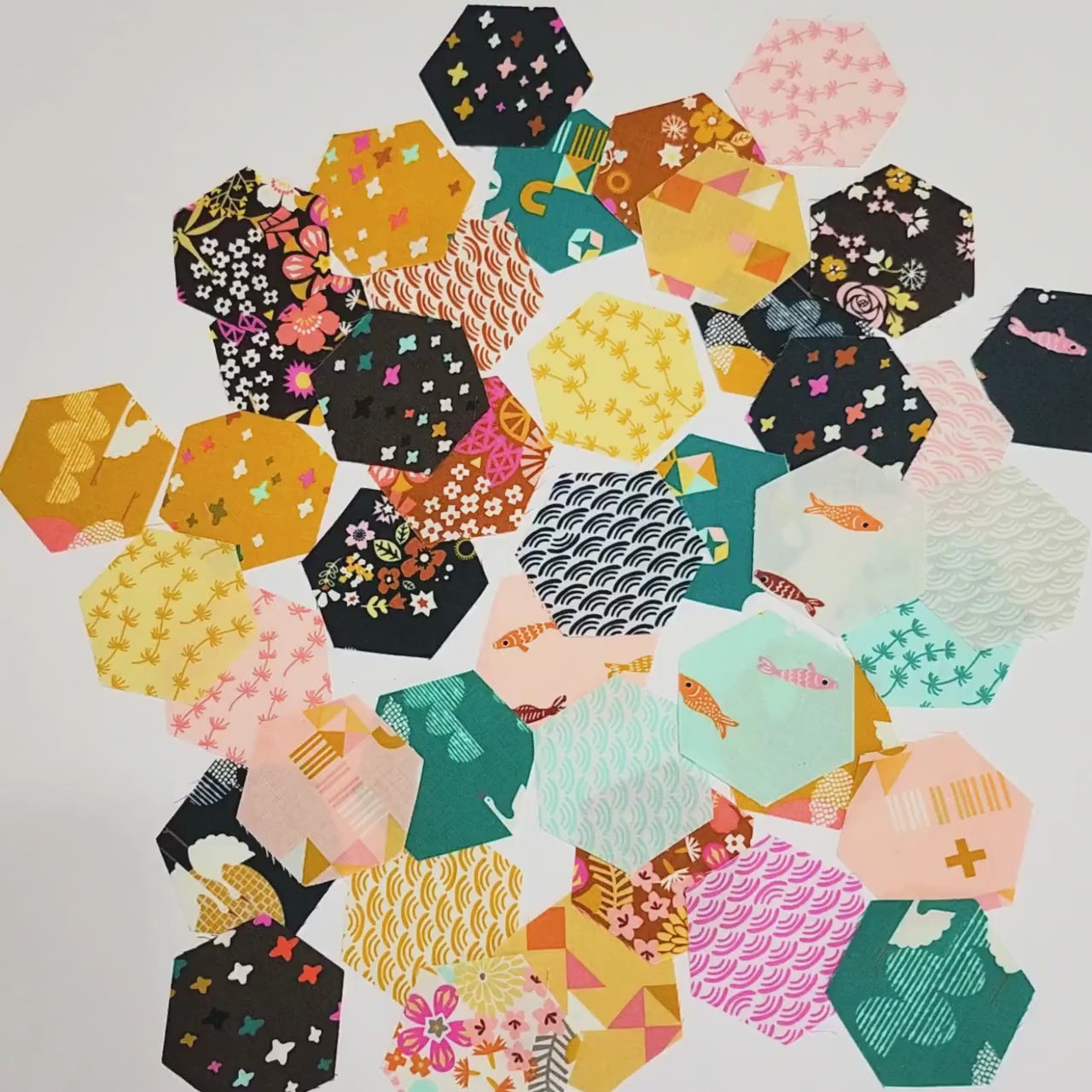 EPP Kit Ruby Star Society Koi Pond Hexies: 1-inch Fabric Hexagons and Papers 42pcs