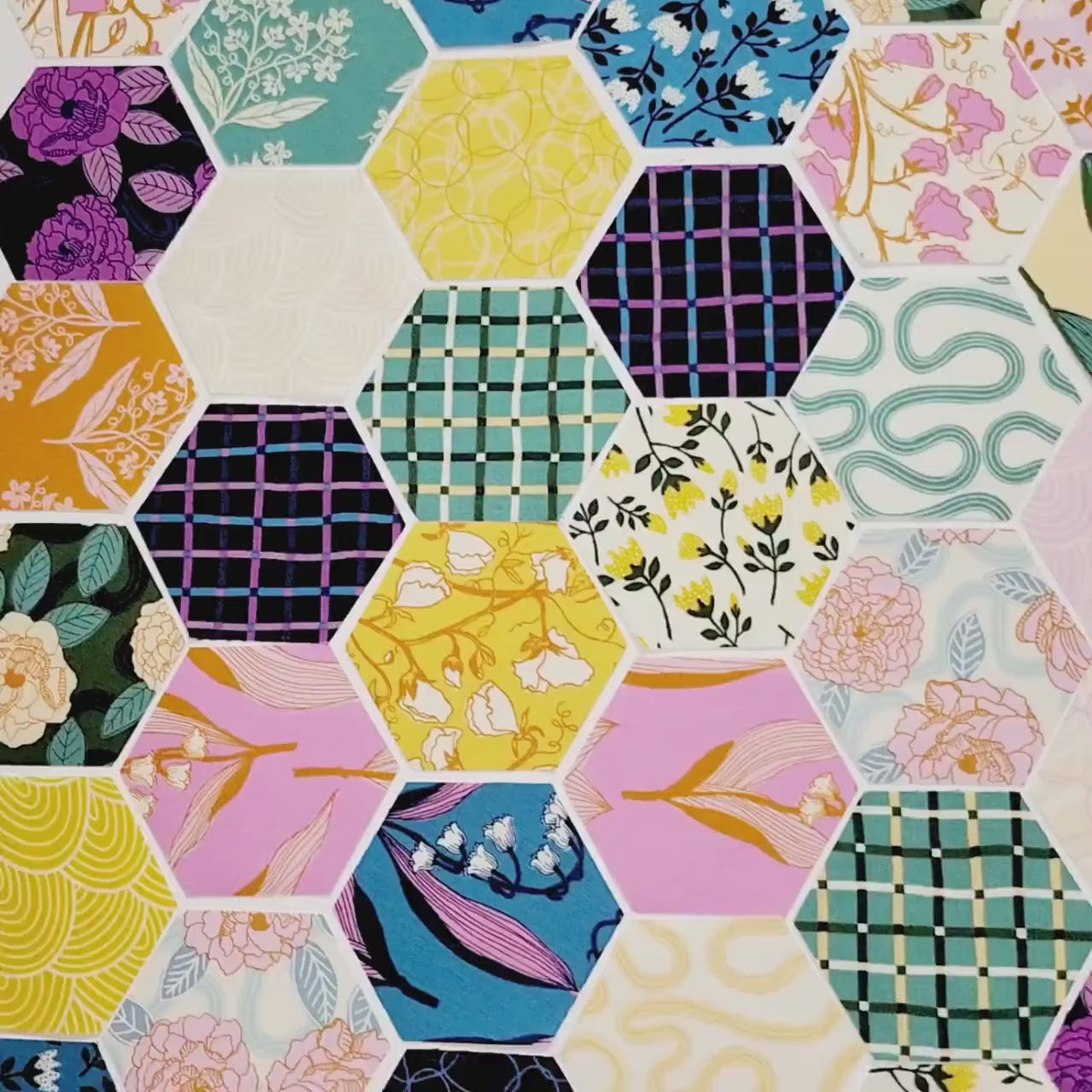 EPP Kit Ruby Star Society Verbena Hexies: 1-inch Fabric hexagons + Papers 42 pcs